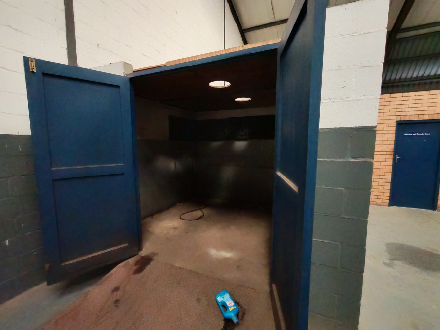 To Let commercial Property for Rent in Somerset West Business Park Western Cape